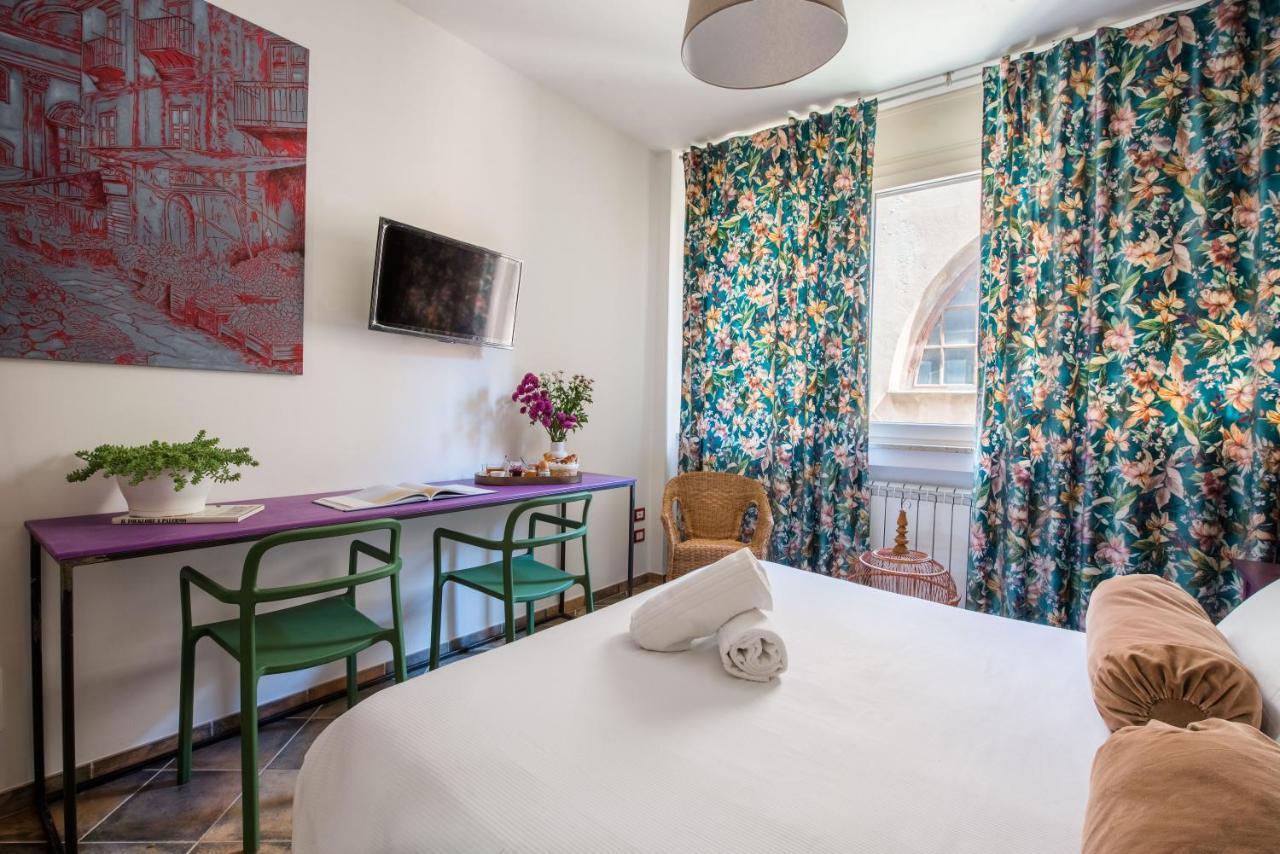 Cassaro261 Bed & Breakfast ปาแลร์โม ภายนอก รูปภาพ