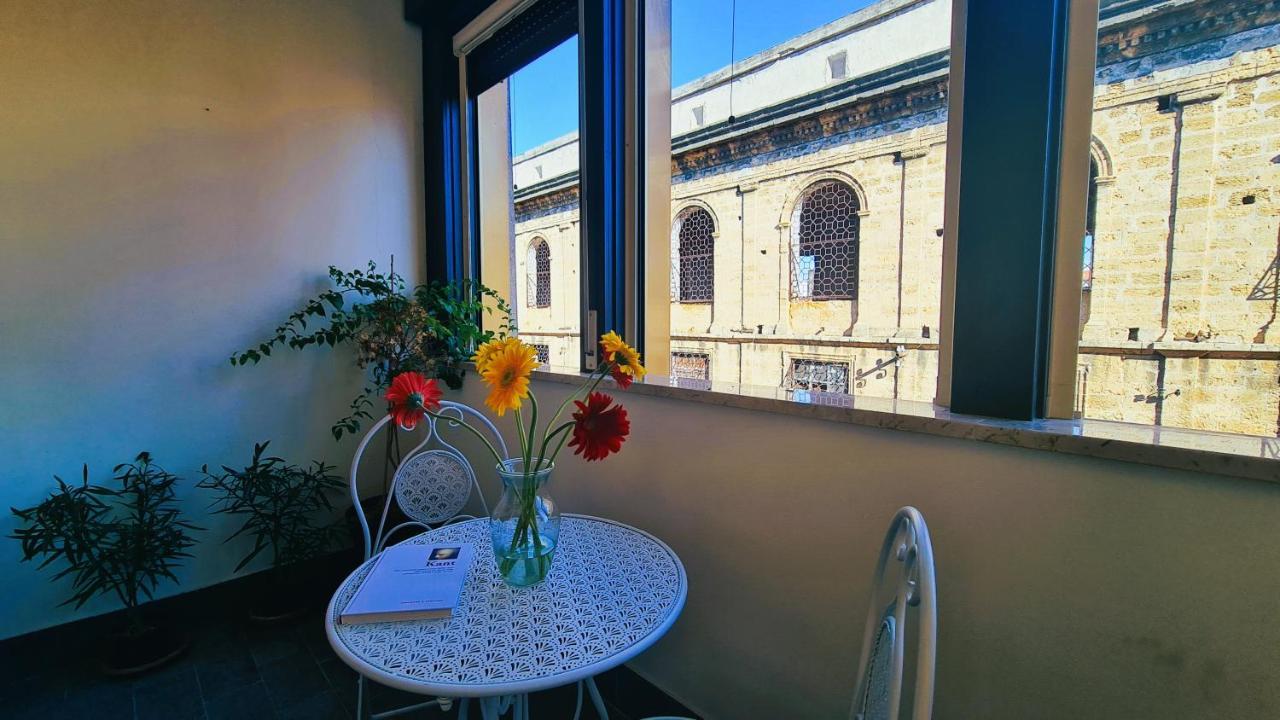 Cassaro261 Bed & Breakfast ปาแลร์โม ภายนอก รูปภาพ